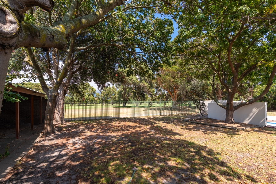 3 Bedroom Property for Sale in Pinelands Western Cape